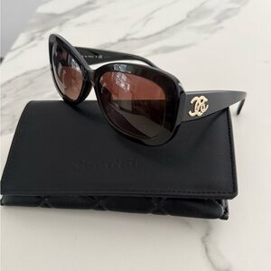 Chanel Sunglasses * AUTHENTIC * Like New